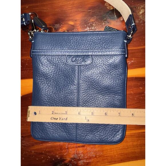 Coach Leather Crossbody Messenger Legacy Leather - Picture 4 of 10